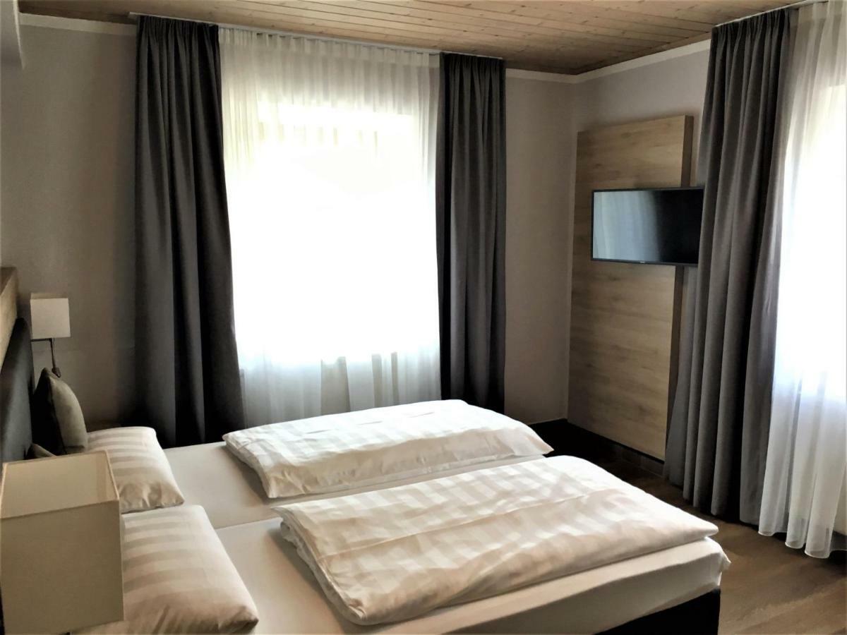 Eberl Hotel-pension Feldmoching Pensión